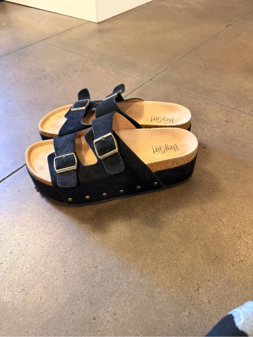 Platform sandals size 10